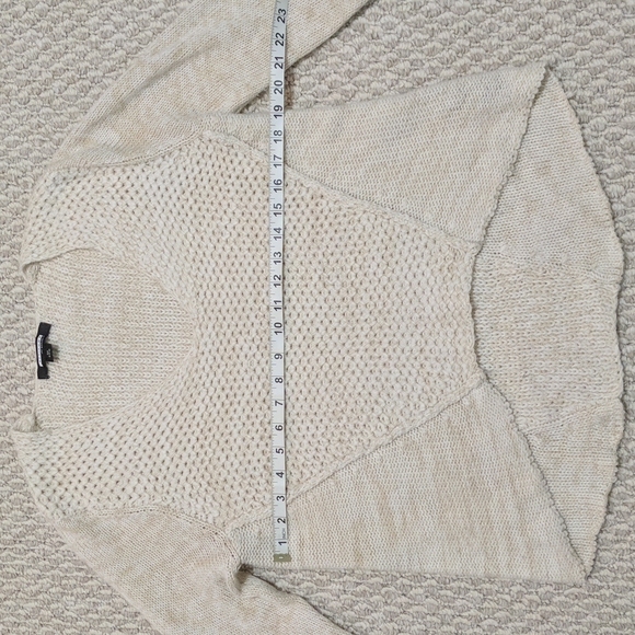 Attitude by Jay Manuel Sweater - Picture 10 of 12